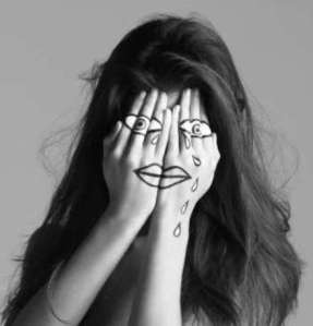 Not looking and not seen doesn't mean that one also refrains from making judgment